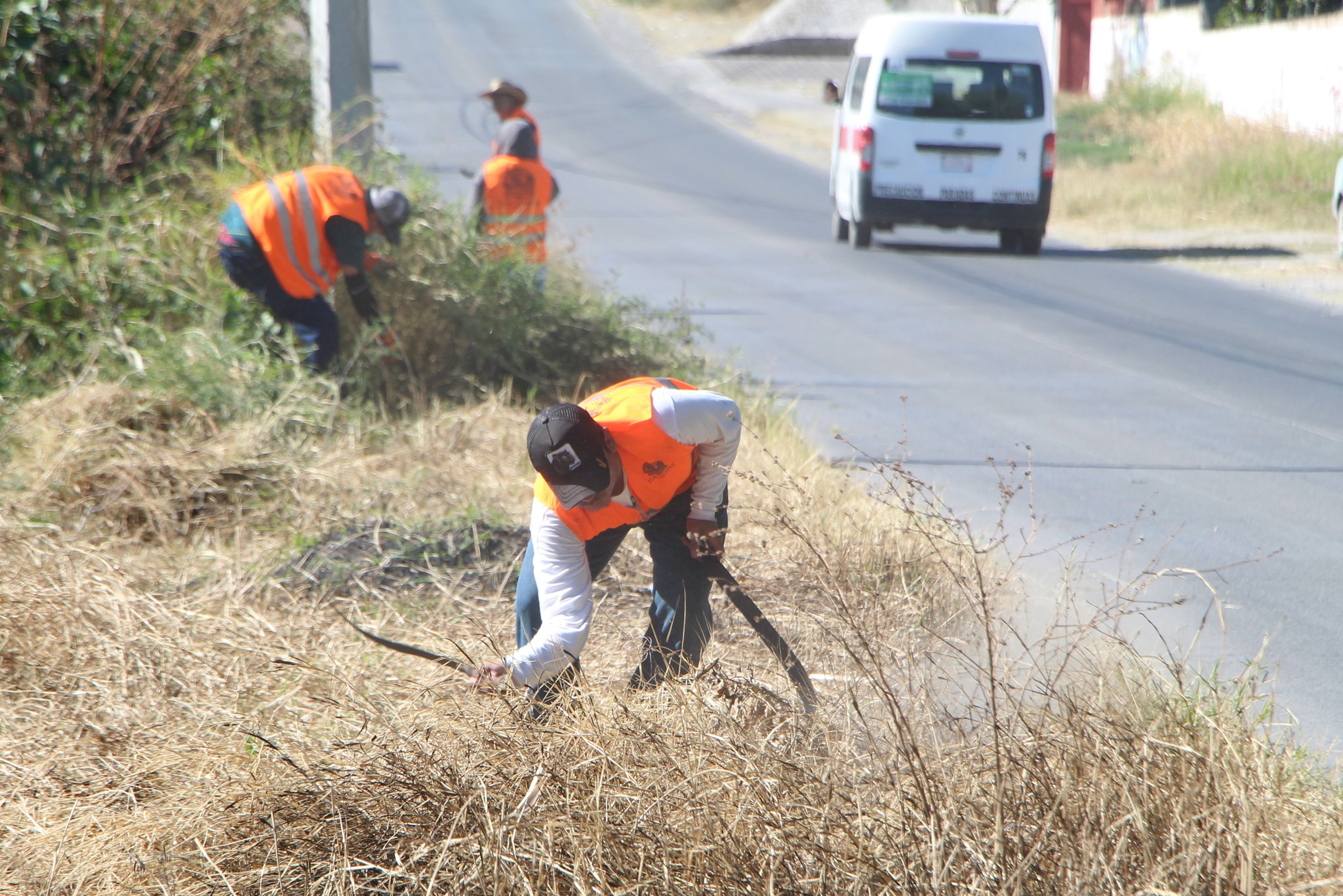 CONTINÚAN LOS TRABAJOS DE MEJORAMIENTO DE IMAGEN URBANA EN CARRETERAS DE TLALTIZAPÁN